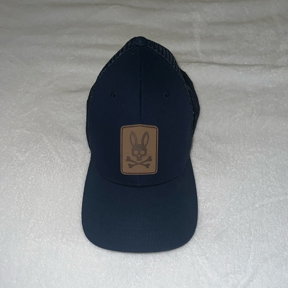 Psycho Bunny baseball cap.